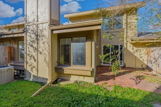 8201 E Harry, Wichita, KS 67207