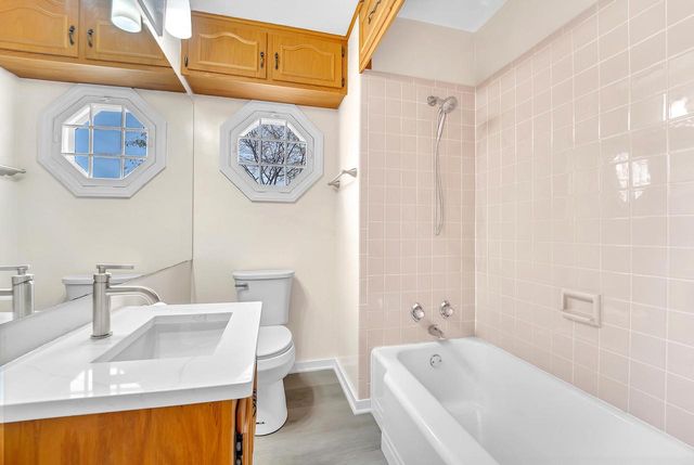 3410 5th AVENUE, Racine, WI 53402