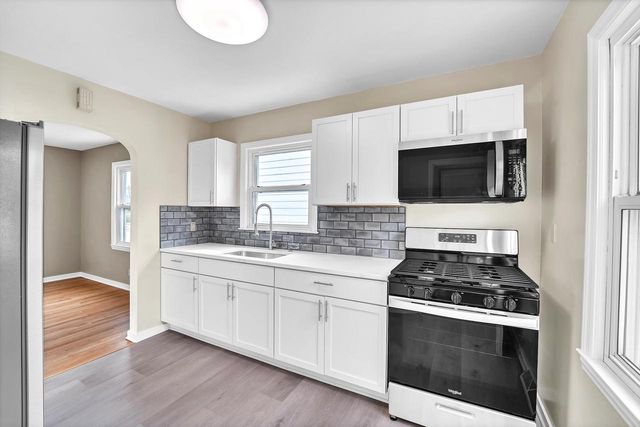 3410 5th AVENUE, Racine, WI 53402