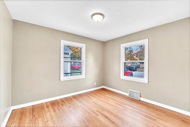 3410 5th AVENUE, Racine, WI 53402