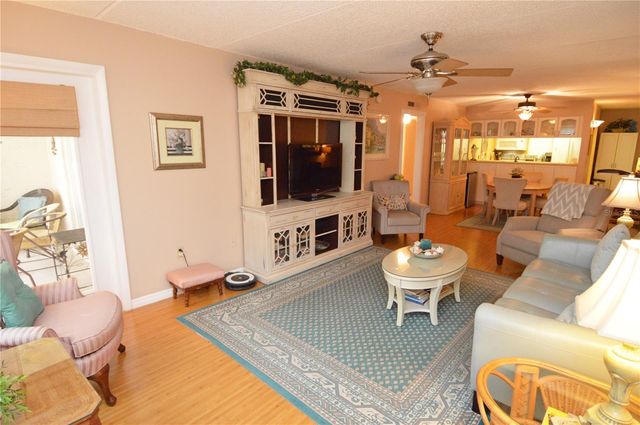 12760 INDIAN ROCKS ROAD 1110, Largo, FL 33774