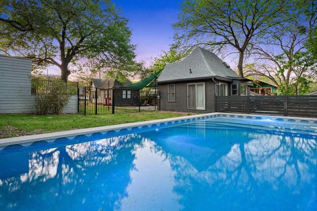 1507 Drake Ave B, Austin, TX 78704