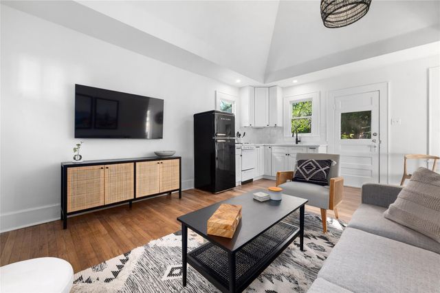 1507 Drake Ave B, Austin, TX 78704