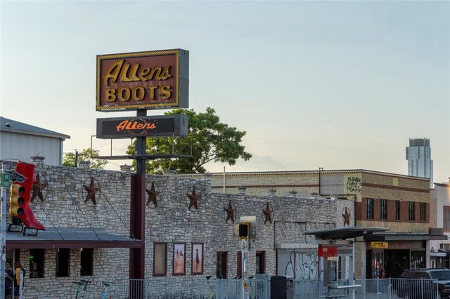 1507 Drake Ave B, Austin, TX 78704