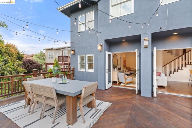 5960 Chabolyn Ter, Oakland, CA 94618