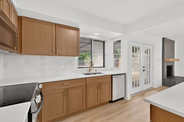 11231 Pelican Drive, Dallas, TX 75238
