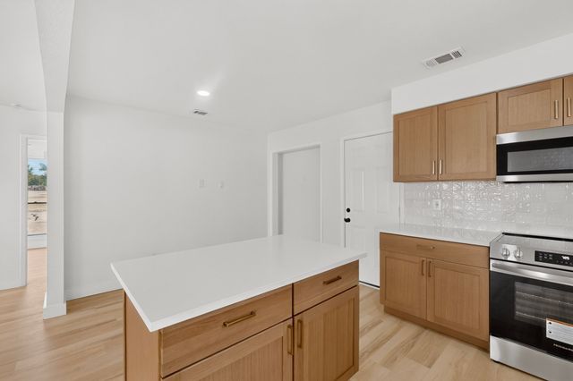 11231 Pelican Drive, Dallas, TX 75238