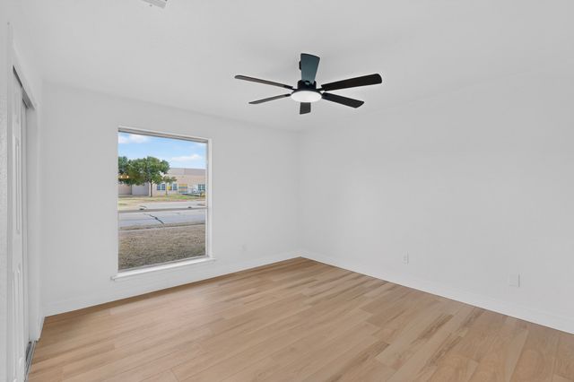 11231 Pelican Drive, Dallas, TX 75238