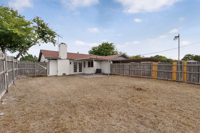 11231 Pelican Drive, Dallas, TX 75238