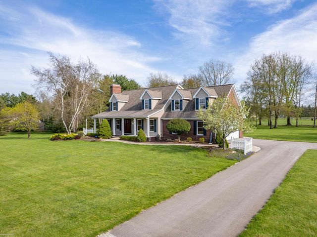 202 Donna Mae Drive, Leonard, MI 48367