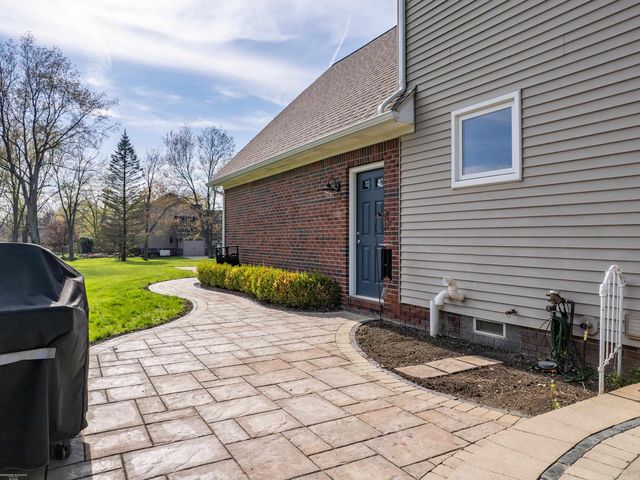 202 Donna Mae Drive, Leonard, MI 48367
