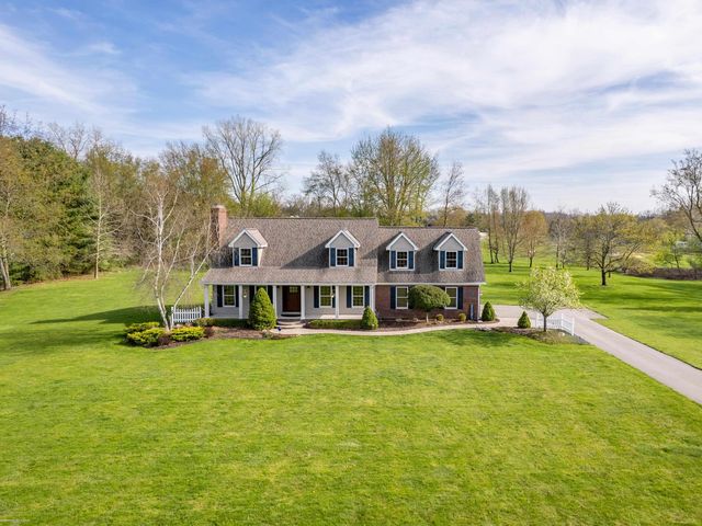 202 Donna Mae Drive, Leonard, MI 48367
