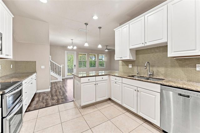 17013 VILESTA DRIVE, Lutz, FL 33548