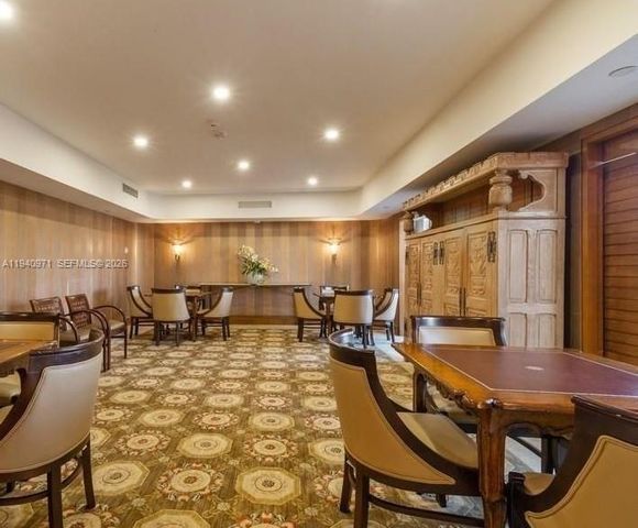 19707 Turnberry Way 23J, Aventura, FL 33180