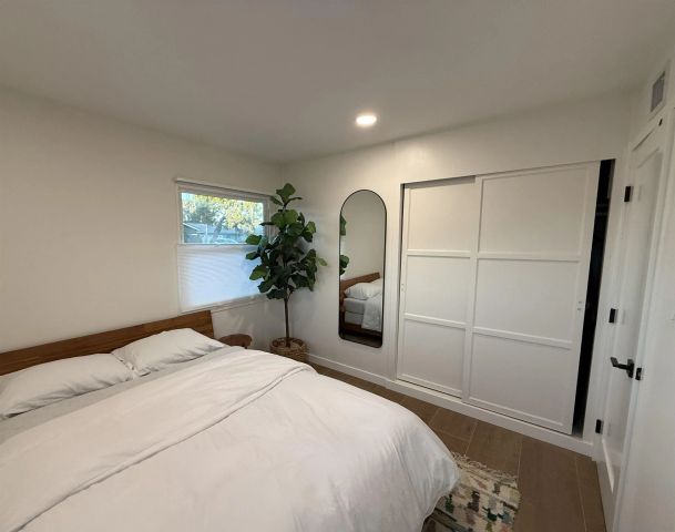 2949 Naugatuck Ave, San Diego, CA 92117
