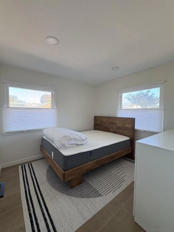 2949 Naugatuck Ave, San Diego, CA 92117
