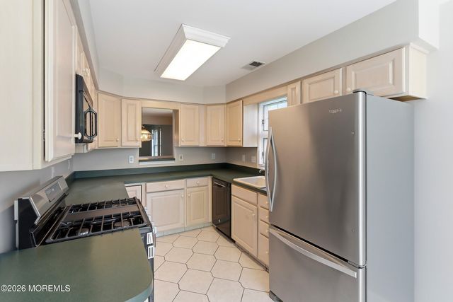 2312 Coral Leaf Road, Toms River, NJ 08755