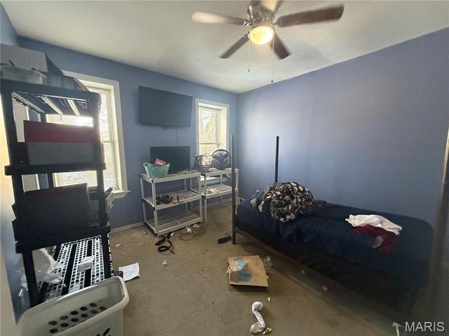 1719 Iowa Avenue, St Louis, MO 63104