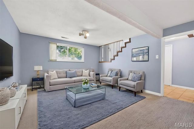 1001 Drexel Drive, St Charles, MO 63303