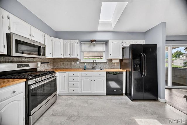 1001 Drexel Drive, St Charles, MO 63303