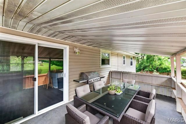 1001 Drexel Drive, St Charles, MO 63303