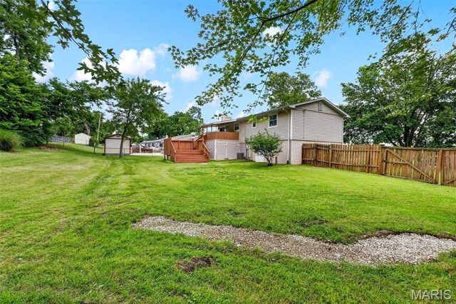 1001 Drexel Drive, St Charles, MO 63303