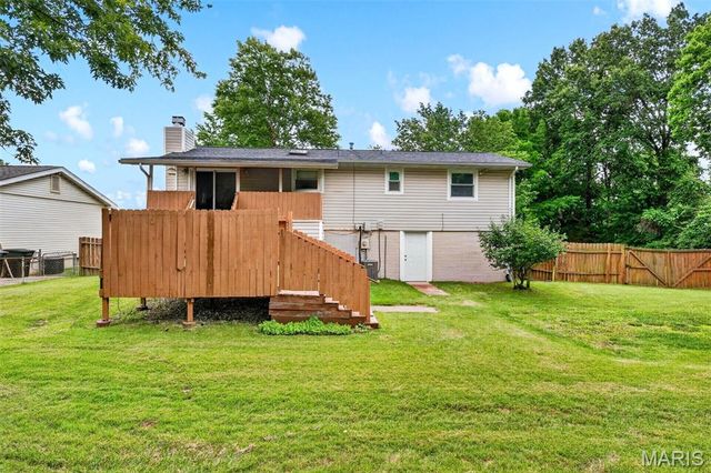 1001 Drexel Drive, St Charles, MO 63303