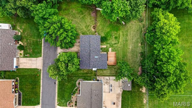 1001 Drexel Drive, St Charles, MO 63303