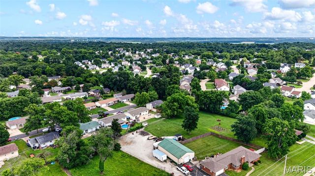 1001 Drexel Drive, St Charles, MO 63303