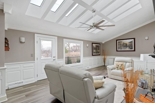 3719 N Thornwood Avenue, Davenport, IA 52806