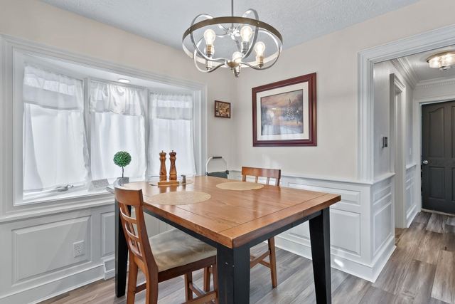 3719 N Thornwood Avenue, Davenport, IA 52806