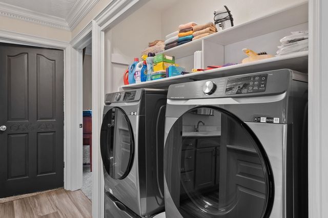 3719 N Thornwood Avenue, Davenport, IA 52806