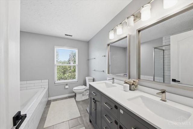 5920 Thornberry Court, Mason, OH 45040