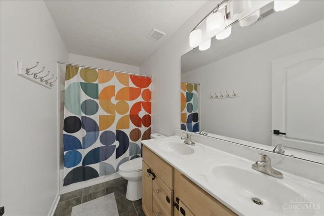 5920 Thornberry Court, Mason, OH 45040