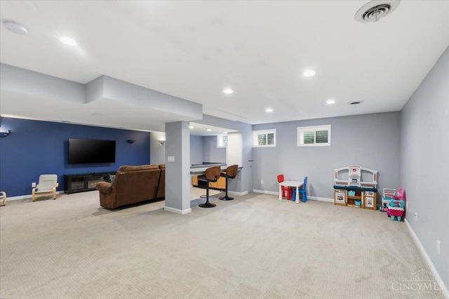 5920 Thornberry Court, Mason, OH 45040