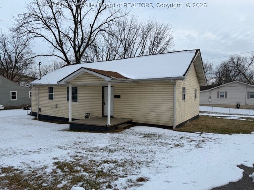 1309 Grosscup Avenue, Dunbar, WV 25064