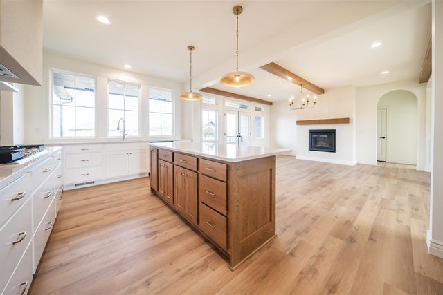 2013 N Clearstone St, Goddard, KS 67052