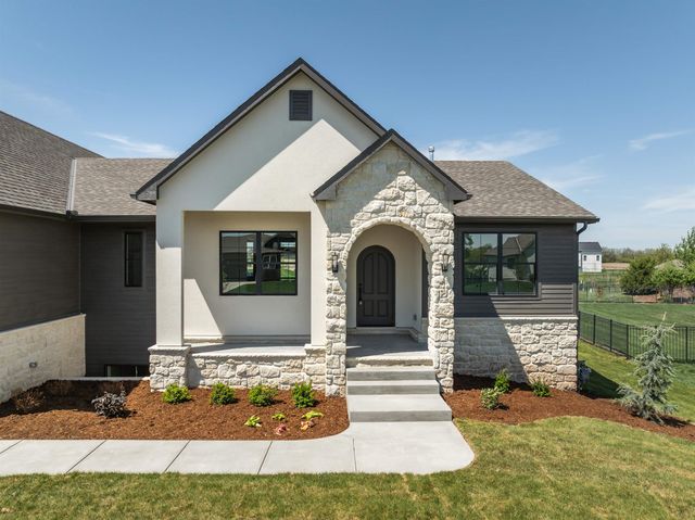 2013 N Clearstone St, Goddard, KS 67052