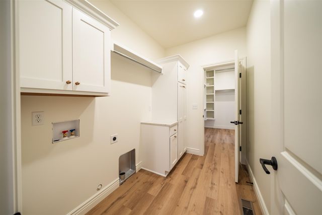 2013 N Clearstone St, Goddard, KS 67052