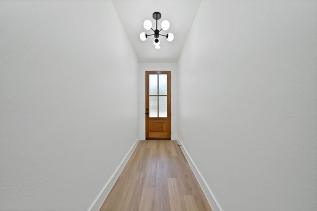 1021 E Richmond Avenue, Fort Worth, TX 76104