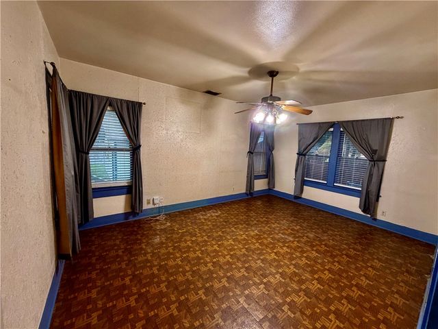 326 Naples St, Corpus Christi, TX 78404