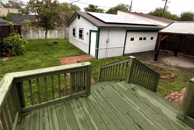 326 Naples St, Corpus Christi, TX 78404