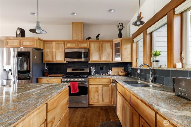 710 Zylstra Road, Coupeville, WA 98239