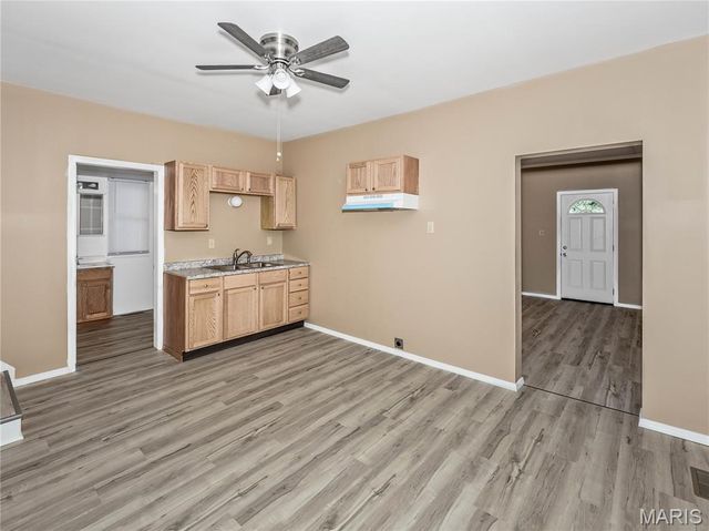 719 Summit Avenue, Collinsville, IL 62234