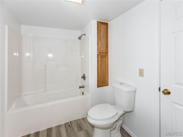719 Summit Avenue, Collinsville, IL 62234