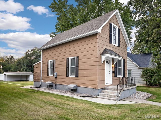 719 Summit Avenue, Collinsville, IL 62234