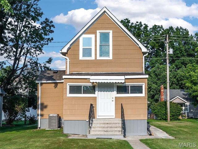 719 Summit Avenue, Collinsville, IL 62234