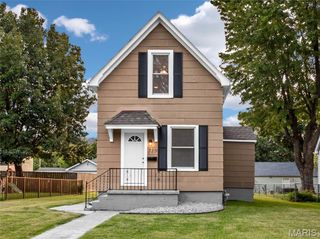 719 Summit Avenue, Collinsville, IL 62234