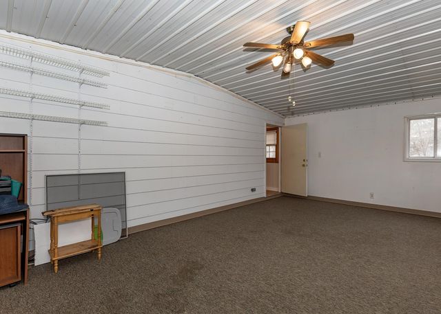 1819 Coyne Center Road, Milan, IL 61264