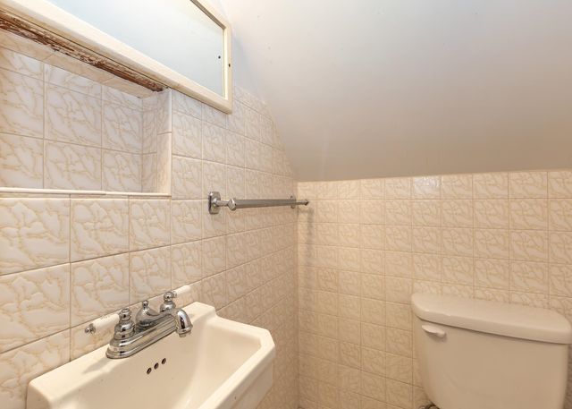 1819 Coyne Center Road, Milan, IL 61264